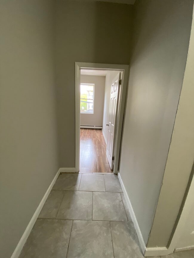 164 Bassett St Unit 4, New Haven, CT 06511 Apartments in New Haven, CT