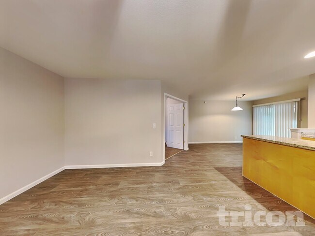 Building Photo - 1675 Van Petten St