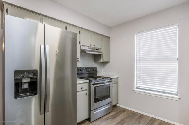 Foto del edificio - 611 Butterfield Trail