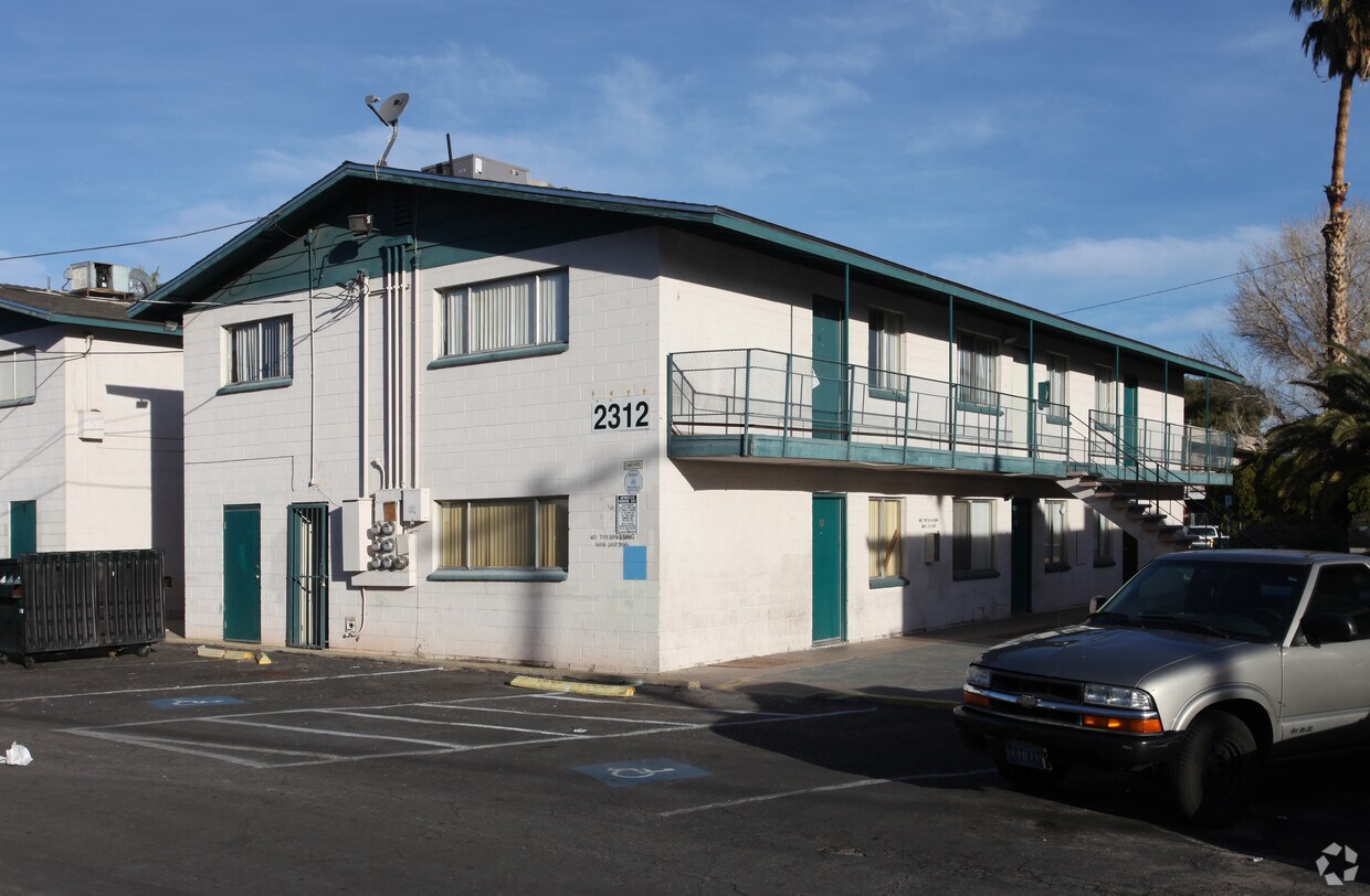 2312 Clifford Ave, Las Vegas, NV 89104 Apartments in Las Vegas, NV
