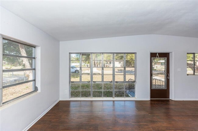 Building Photo - 4726 Abaca St