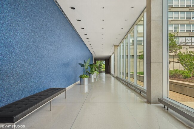 Foto del edificio - 4800 S Chicago Beach Dr