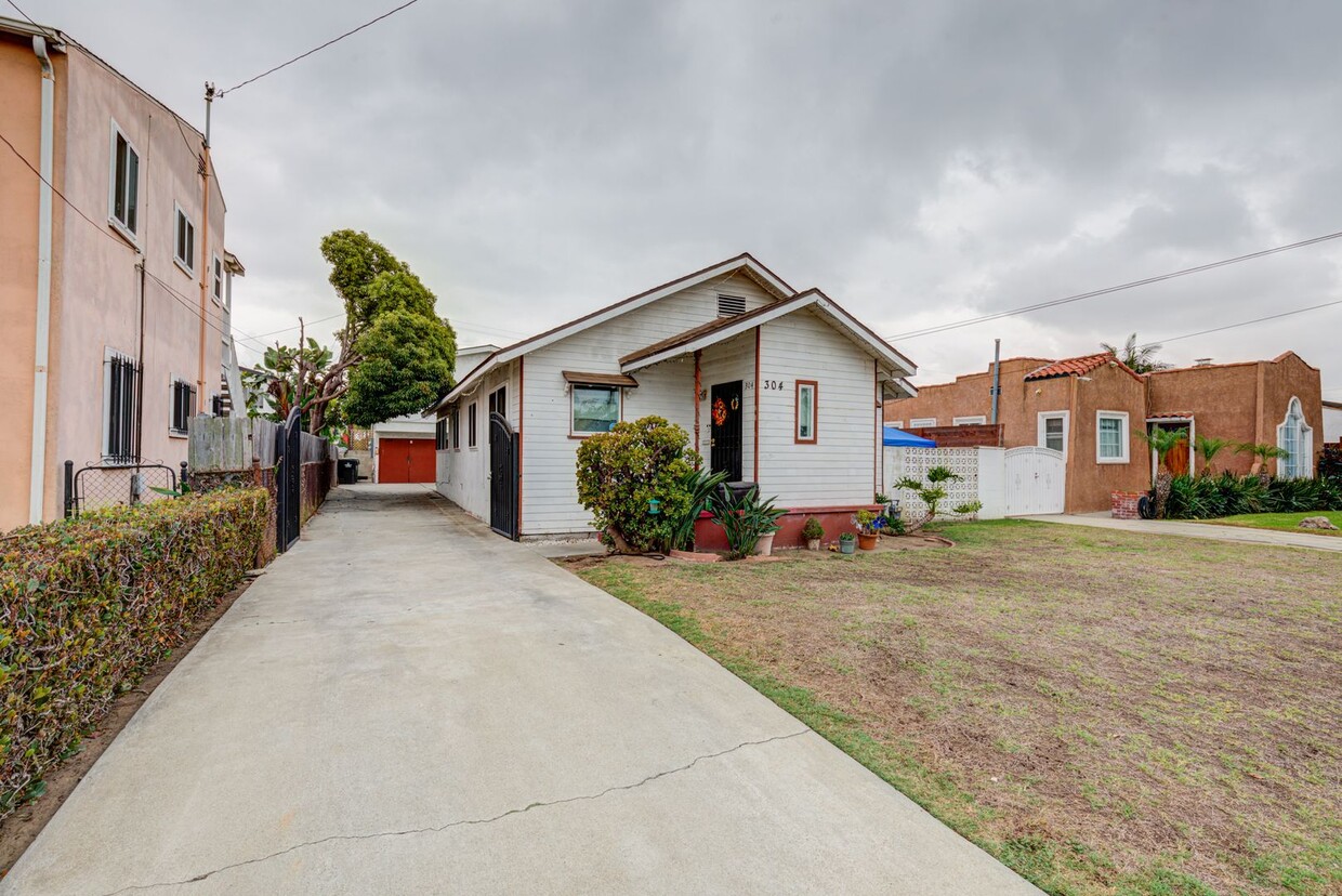 Spruce Ave Residences - Spruce Ave Residences