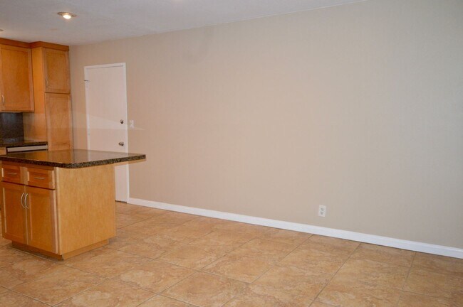 Foto del edificio - 3 Bedroom East Orange Home