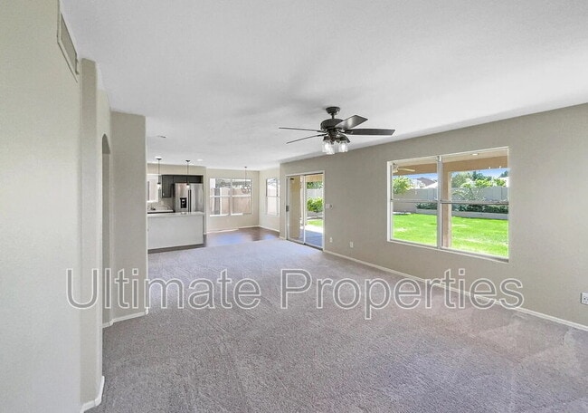 Building Photo - 5345 W Piute Ave