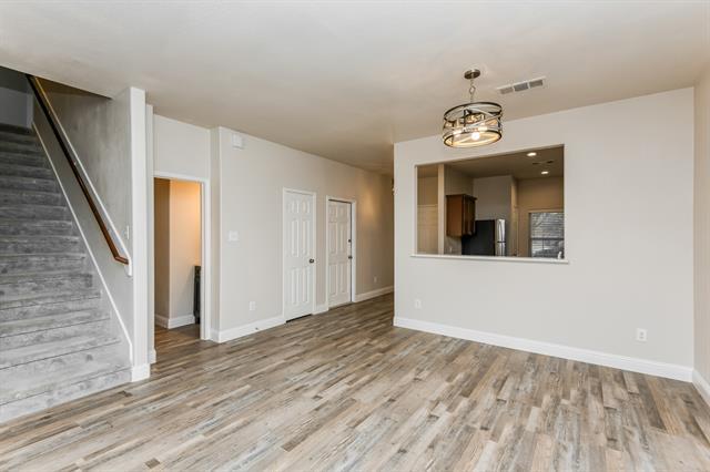 Building Photo - 128 Dodge City Ct