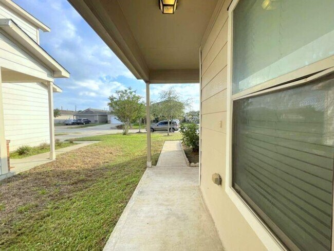 Building Photo - 1715 Ramsay Way