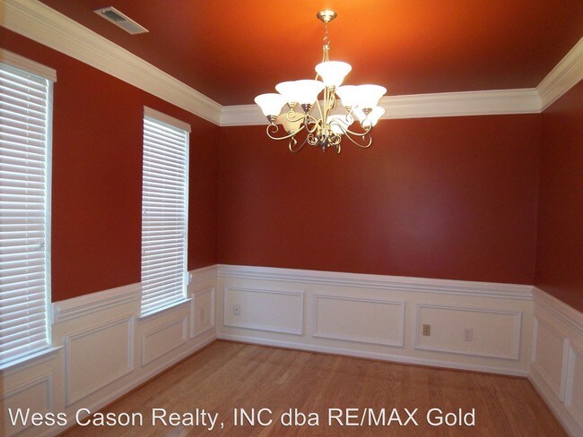 Building Photo - 13410 Ada Ct
