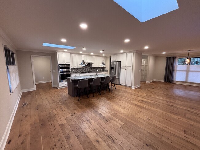 Building Photo - 65 Pinyon Cir