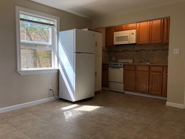 Building Photo - 1539 G Street