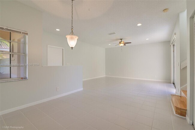 Foto del edificio - 945 SW 180th Terrace