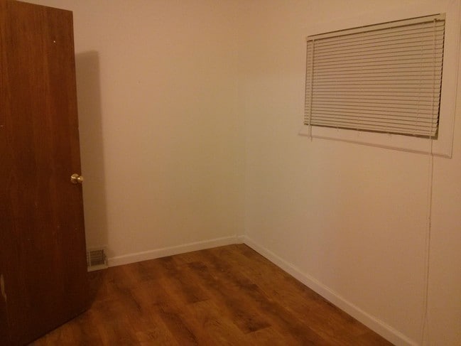 First Bedroom - 1131 E Kane Pl