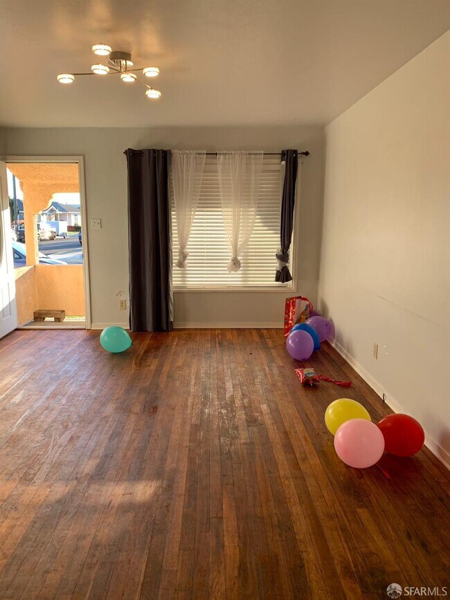 Foto del edificio - 1510 Timothy Dr