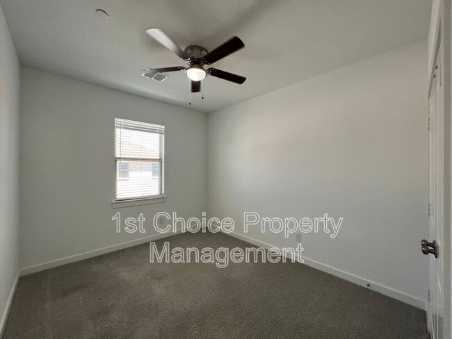 Building Photo - 6573 Iron Horse Blvd