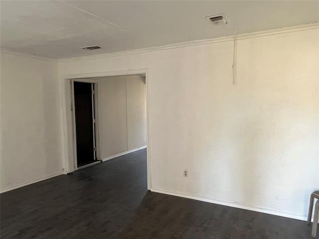 Building Photo - 1104 Bell Dr