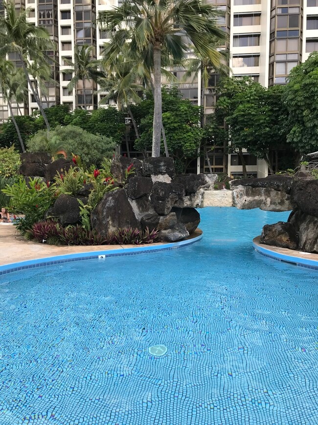 Photo - 501 Hahaione St Apartment