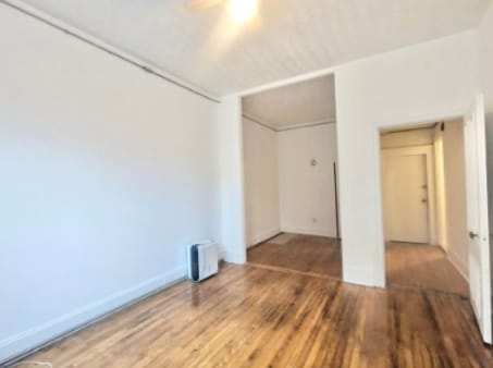 Photo du bâtiment - 20 Queen St