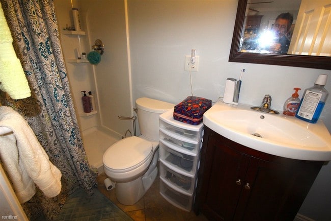 Building Photo - 1 br, 1 bath  - 414 Lawrence St Apt 6 Unit #6