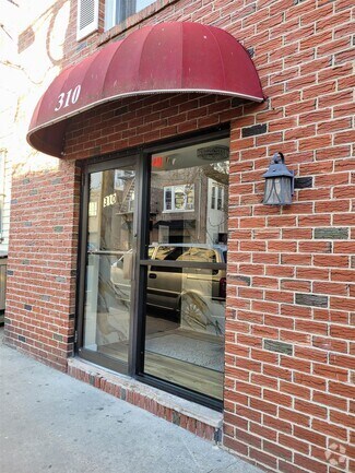 Building Photo - 310 70th St