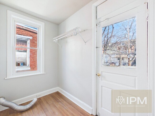 Foto del edificio - Spacious 3 Bedroom, 1 Bath Home in Harrisburg, Pa!