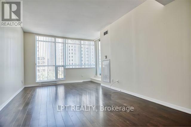 Building Photo - 209 Fort York Blvd