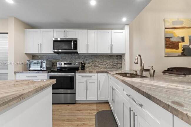 Foto del edificio - 10190 NW 52nd Terrace