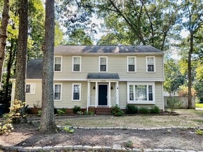 Building Photo - 2340 Pathfinder Cir