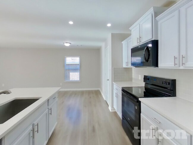 Foto del edificio - 1026 Barrymore Ln