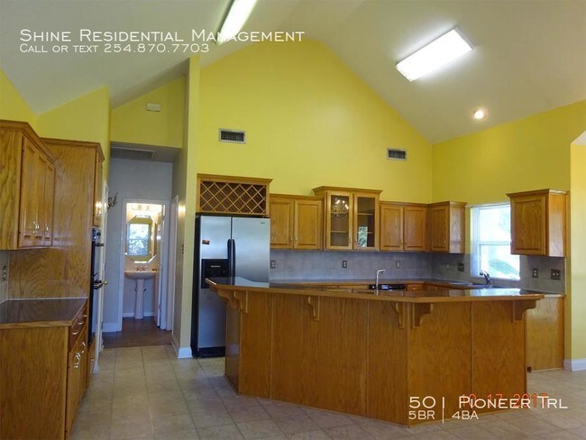 Building Photo - 501 Pioneer Trail