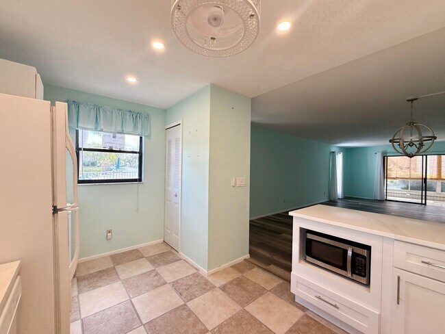 Building Photo - You Will LOVE this Ground Floor 2 Bedroom - Water Included (55+ Community)