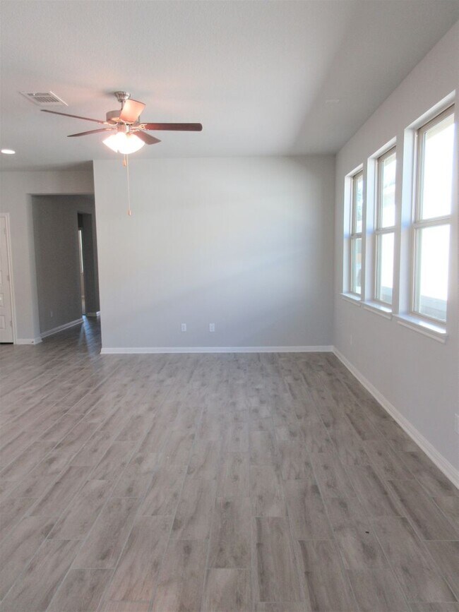 Building Photo - 3-Bedroom/2-bath in Crystal Springs - Leander ISD