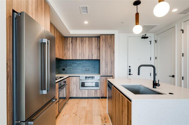 Foto del edificio - 84 East Ave