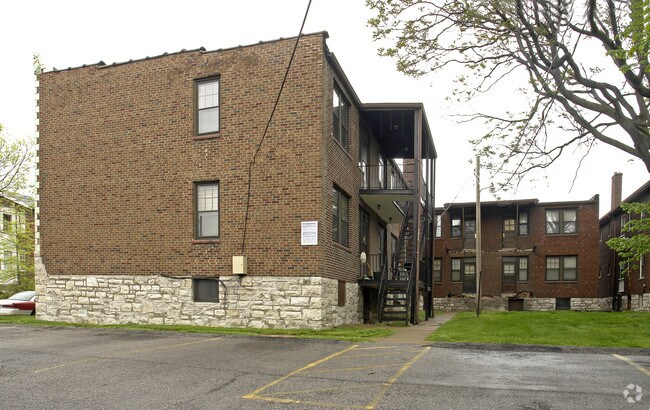 Building Photo - 3846-3852 Bamberger Ave
