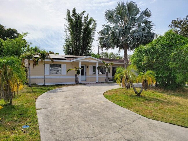 Foto del edificio - 5170 61st Ln N