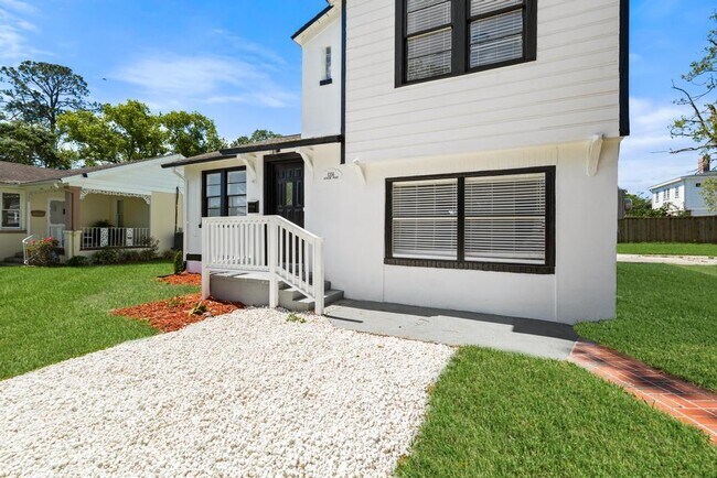 Foto del edificio - 1356 Lechlade St