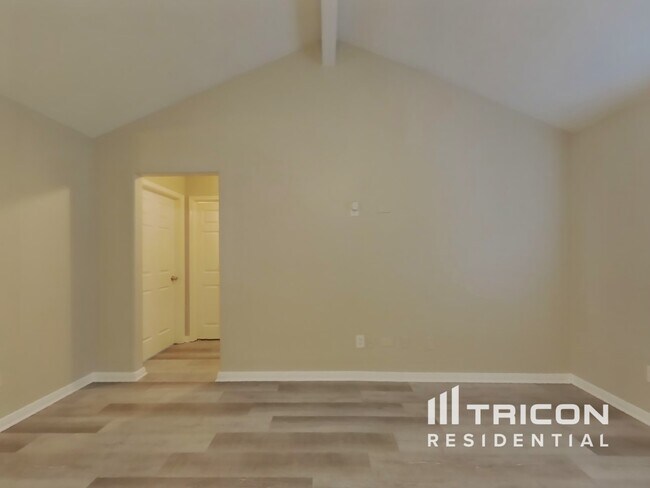 Foto del edificio - 16179 Summer Breeze Ct