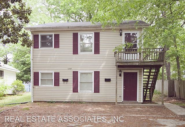 Primary Photo - 1204 Park Ave