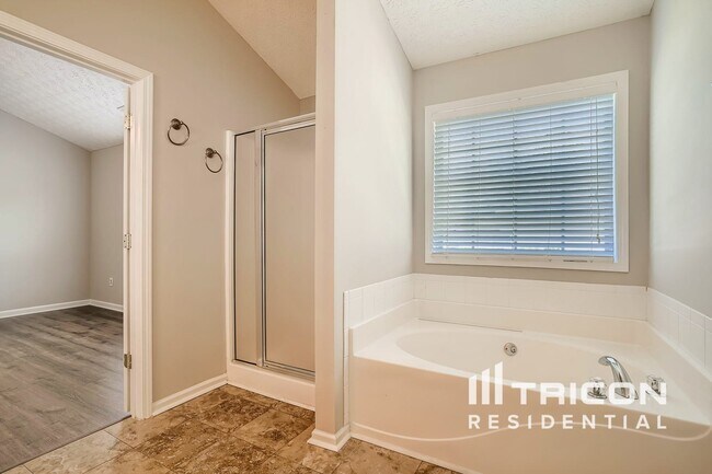Foto del edificio - 1230 Webb Farm Ln