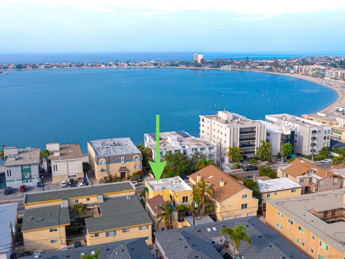 3837 Riviera Dr, San Diego, CA 92109 Townhome Rentals in San Diego CA