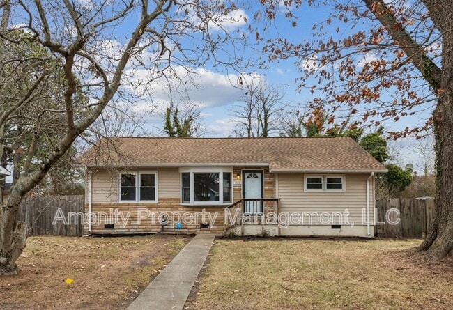 Building Photo - 511 Henderson St