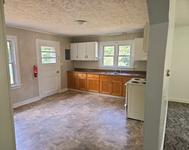 Foto del edificio - Cozy 2 bed/1 bath single-family home