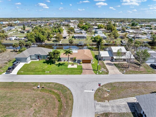 Foto del edificio - 2220 Broad Ranch Dr