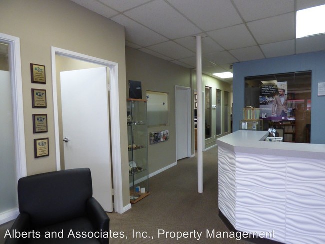 Foto del edificio - 2926-2936 Lincoln Ave