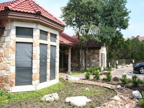 Building Photo - 4411 Spicewood Springs Rd