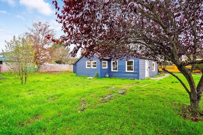 Building Photo - 1454 Hiatt St