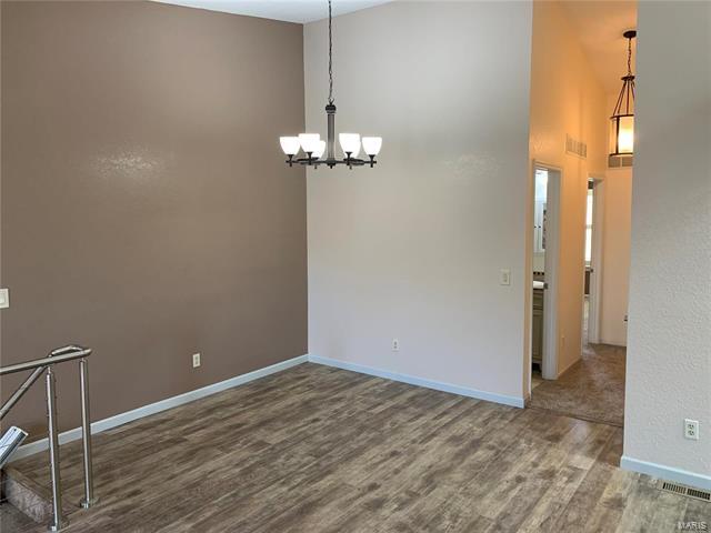 Building Photo - 2046 Bayonne Dr