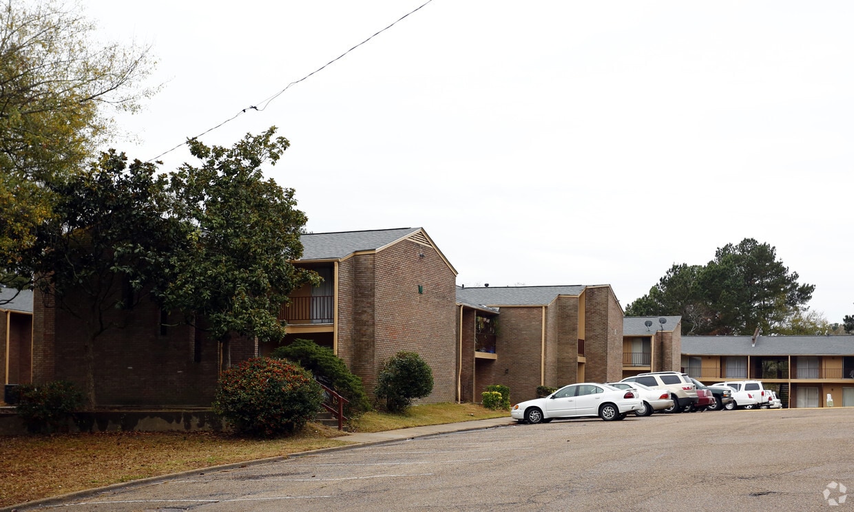 McDowell Enclave Apartments in Jackson, MS