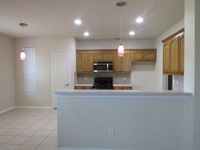 Foto del edificio - Coming Soon! 4 bedroom in Mansfield ISD