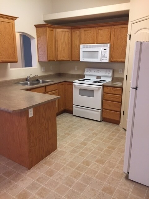 Foto del edificio - Move In Special For Eagle Mountain Condo!
