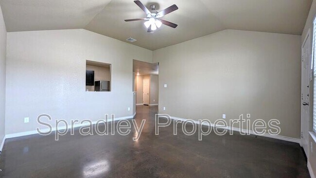 Building Photo - 1425 Leon Rd